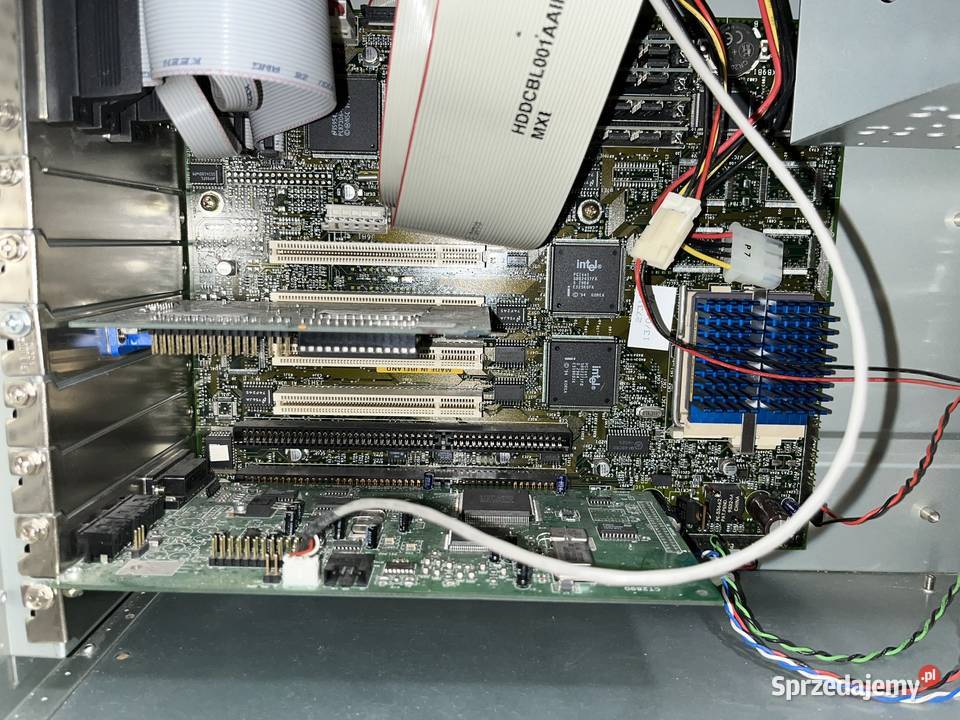 Zabytkowy komputer PC Gateway 2000 Pentium małopolskie Brzana