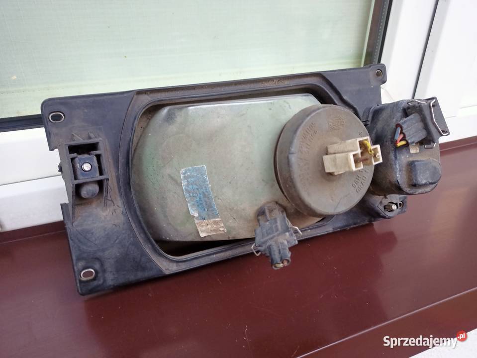 VW Polo III 86c2f lampa przednia prawa reflektor łódzkie Sieradz