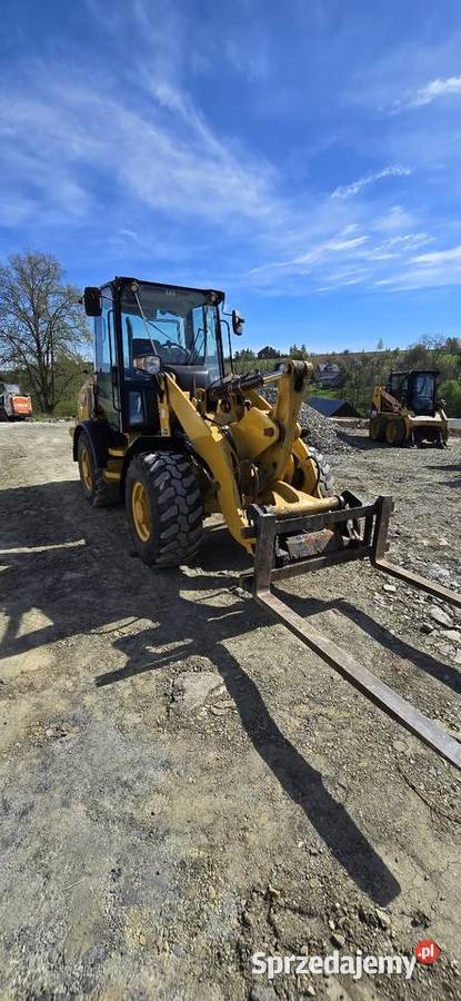 Ladowarka caterpillar 907m Koparko ładowarki Nowy Sącz sprzedam