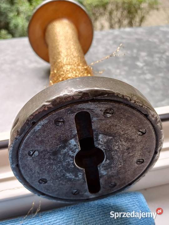 Stara szpula ze złotą nitką Kraków