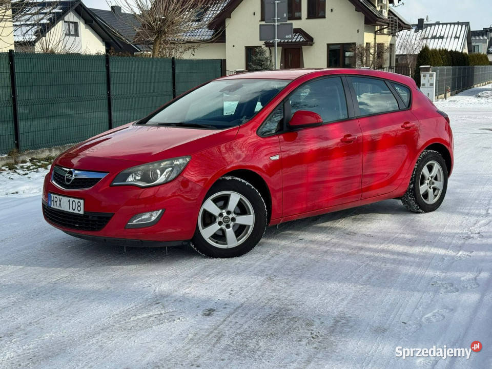 Opel Astra Opel Astra sport 16 Manual 115 2010r Samochody osobowe Zwoleń