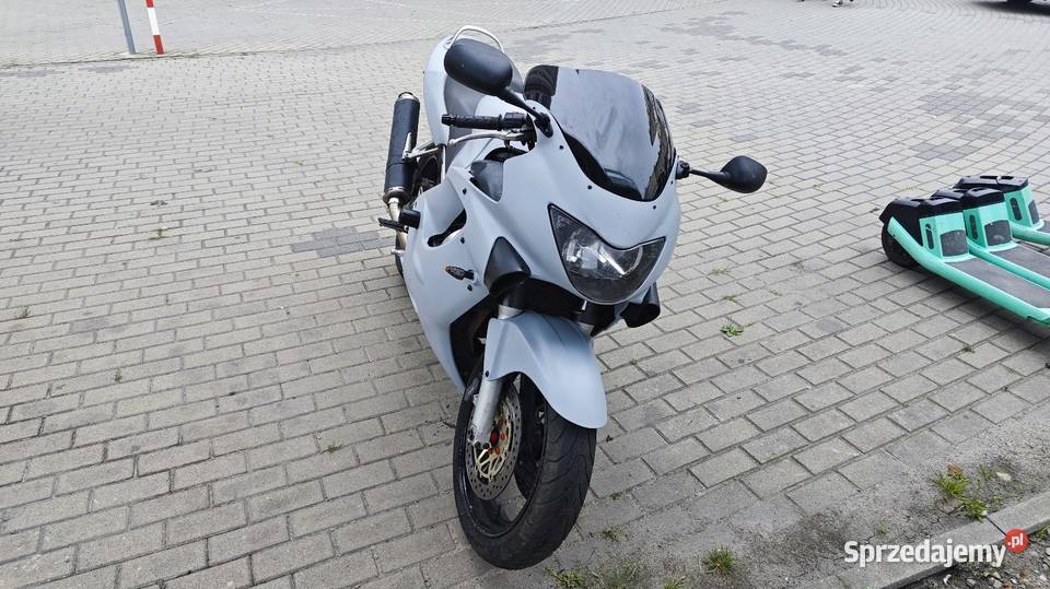 Honda CBR 600 F4 PC35 1999r Motoryzacja Trzebownisko