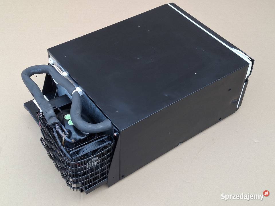 RENAULT MAGNUM DXI LODÓWKA NOWA 35 L ORYGINAŁ Bieleń