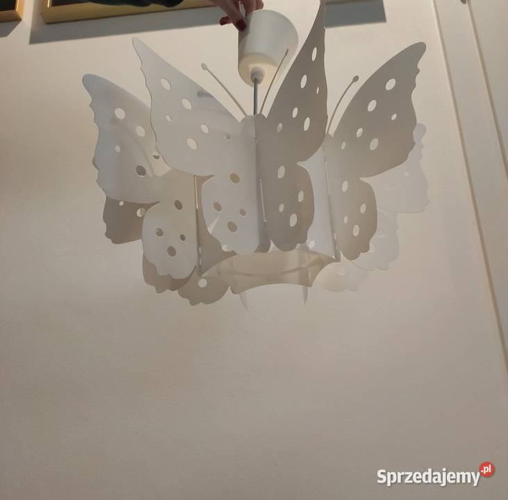 Dziecięcy żyrandol motyle biały Zabrodzie