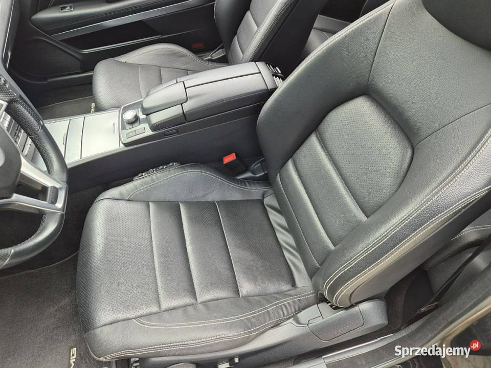 Mercedes E 200 benzyna 184 super stan zadbany czarny Warszawa