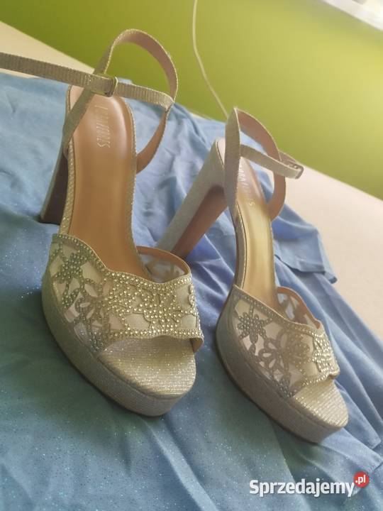Buty na obcasie inna lubelskie Lubartów sprzedam