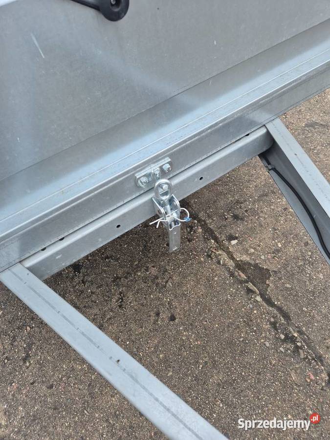 Przyczepka lekka uchylna Stara Dąbrowa