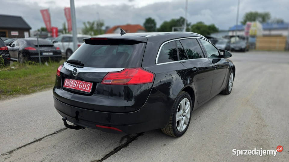 Opel Insignia duza navi super stan światła przeciwmgielne sprzedam