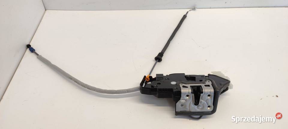 MERCEDES W247 ZAMEK DRZWI PRAWY PRZÓD