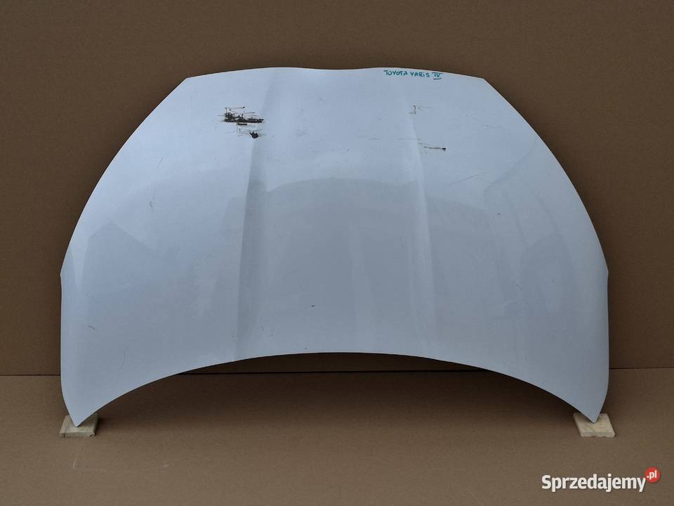 TOYOTA YARIS IV 4 20 MASKA POKRYWA SILNIKA Bieleń