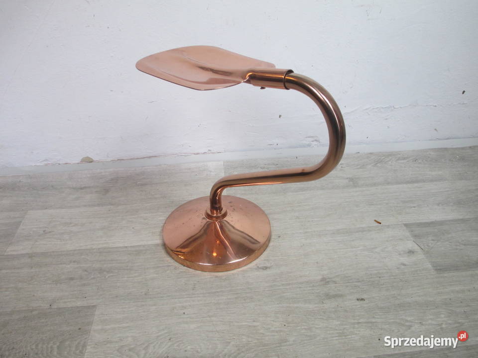 Stołek w kształcie łopaty Lublin