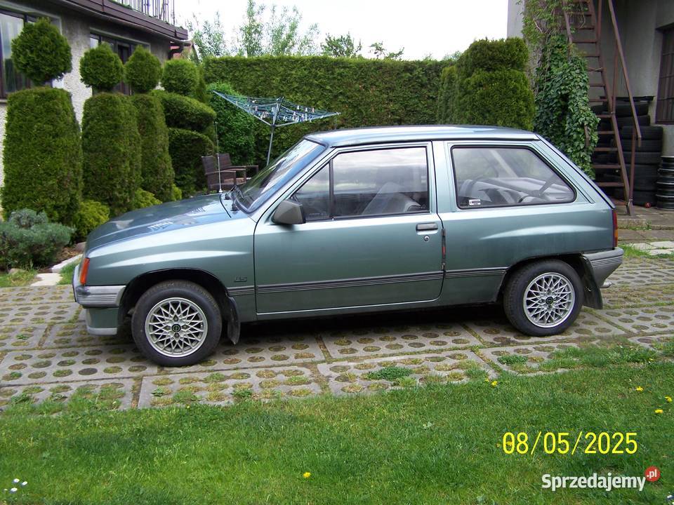 Zabytkowy Opel Corsa A 10 45 w oryginalnym Hatchback małopolskie Tarnów