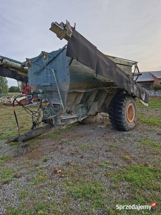 Rozsiewacz wapna Siewniki i sadzarki