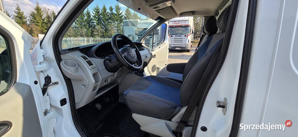 RENAULT TRAFIC II 20DCi NAVITOMTOM KLIMATYZACJA 237000km lubelskie Świdnik
