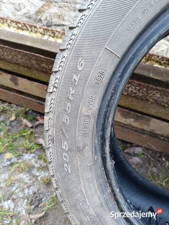 Opona zimowa Dębica 16 55 Książki sprzedam