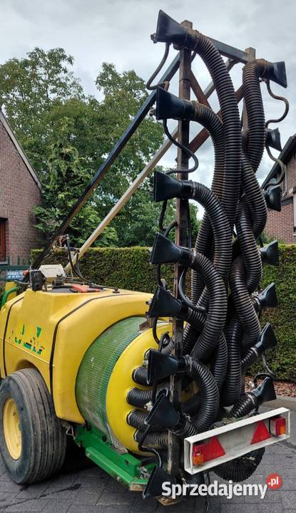 Opryskiwacz sadowniczy 1000L john deere maszt nieuszkodzony Urzędów sprzedam