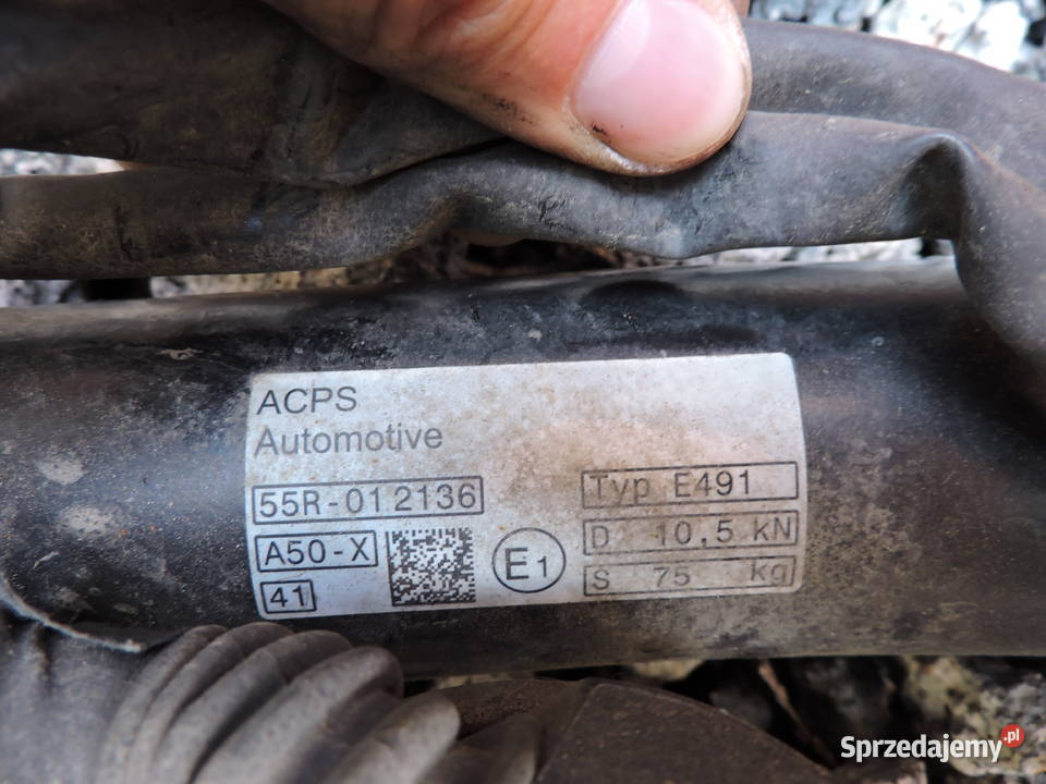 HAK HOLOWNICZY Mercedes C klasa W 205 Karoseria Myszków