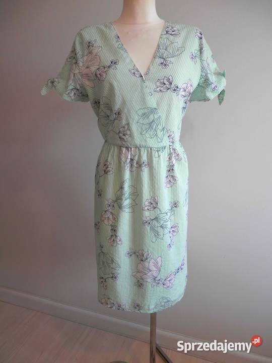 Sukienka Bawełniana Kwiaty Kopertowy Dekolt podlaskie sprzedam