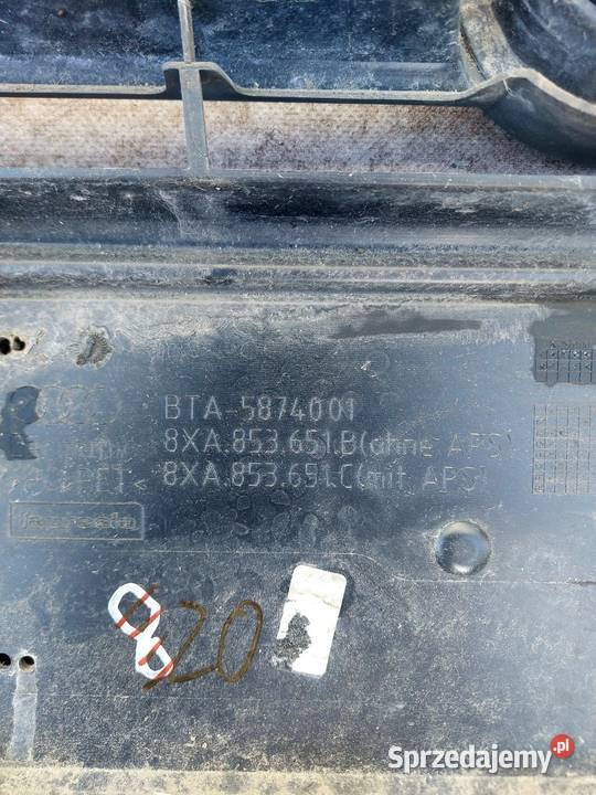 AUDI A1 2015 ATRAPA GRILL ŚRODKOWY CHŁODNICY Karoseria Wejherowo sprzedam