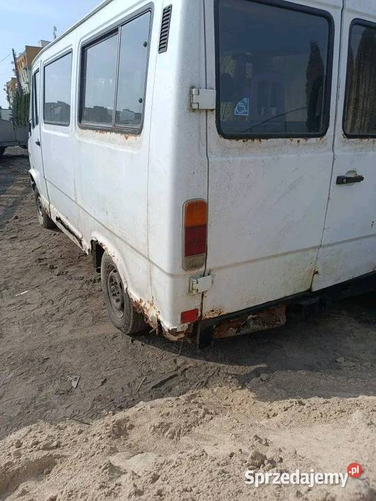 Szyby tylnych drzwi Mercedes 208 kaczka Kalisz