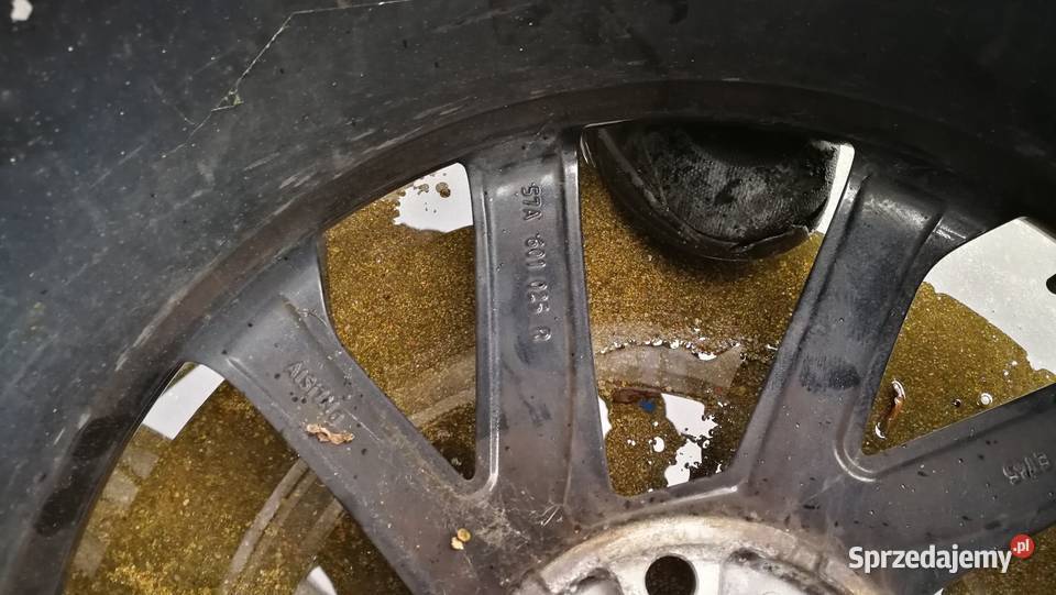 Pojedyncza felga Skoda 8jx19 et45 5x112 57A 601 Samochodowe