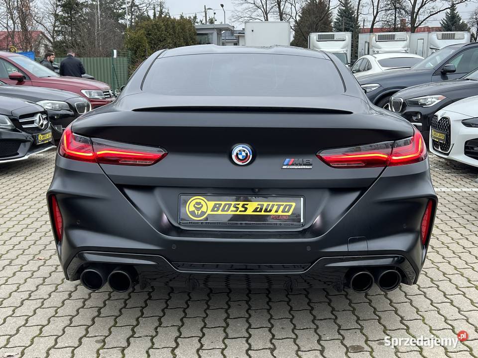 BMW M8 2023