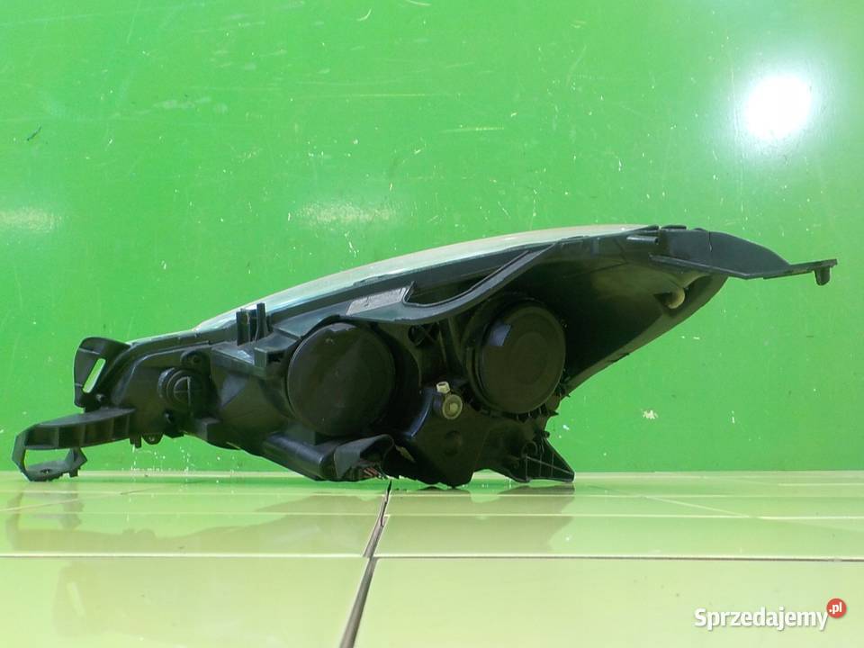 CITROEN C3 II 14 HDI 11r HB 5D lampa prawa przod osobowe Suków