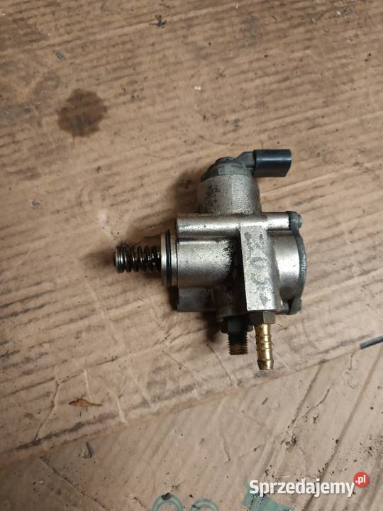 Pompa wysokiego ciśnienia golf 5 16 fsi Rok produkcji 2005 Części samochodowe