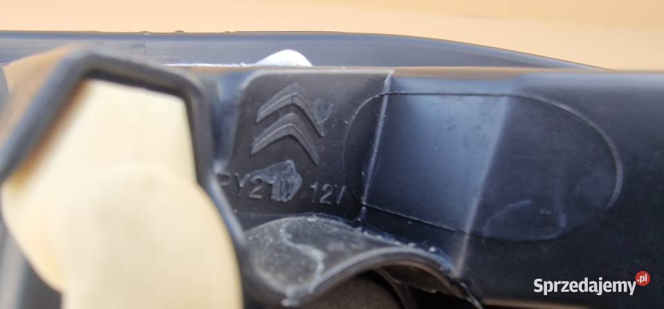 CITROEN BERLINGO IV 4 LAMPA PRAWA DRL PRAWY Bieleń