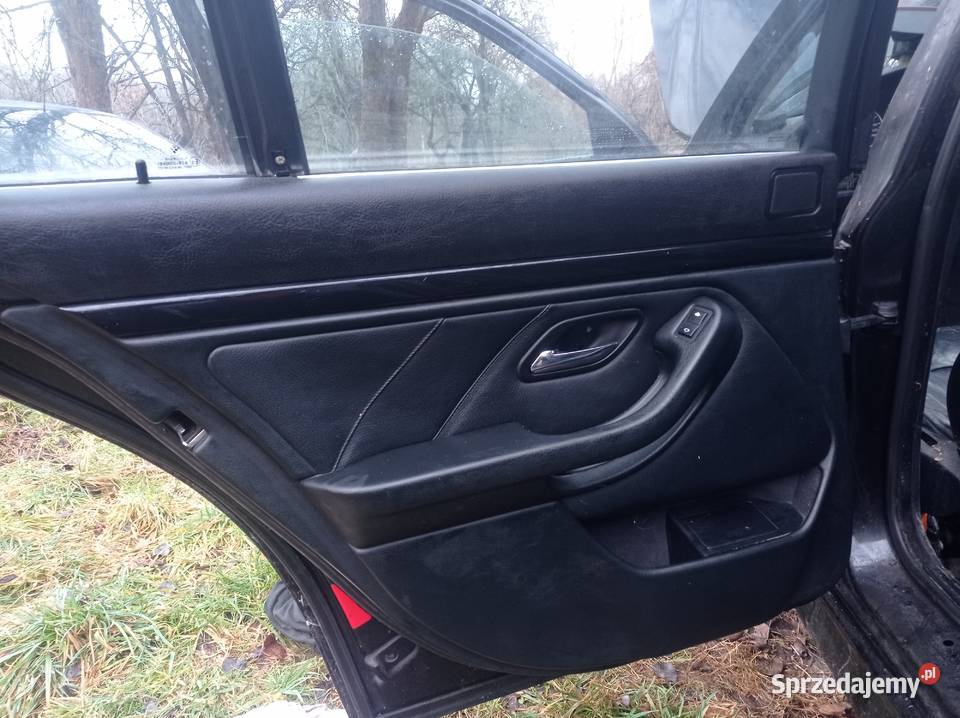 BMW E39 na części benzyna mazowieckie Wola Zagrodnia