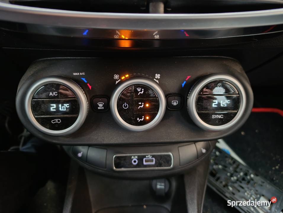 Fiat 500X 16 benzyna bogate wyposażenie 2017r Lgota-Mokrzesz