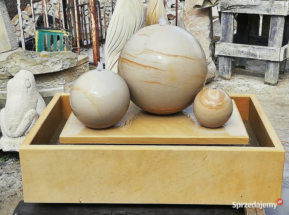 Piękna fontanna z piaskowca kamień naturalny dolnośląskie Kamienna Góra