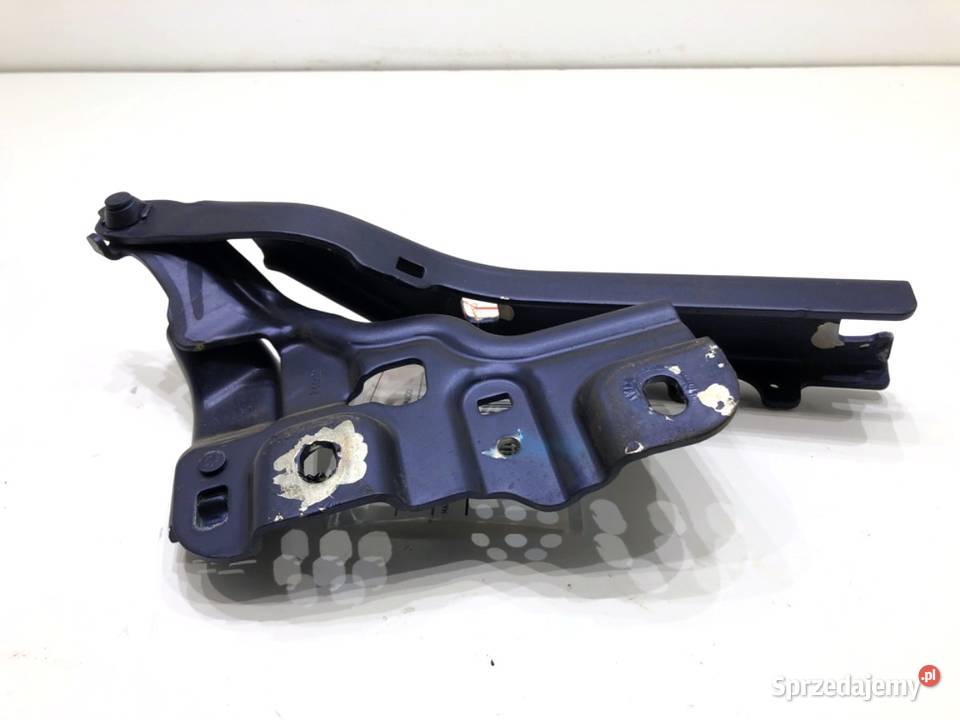 ZAWIAS MASKI PRAWY PRZÓD AUDI Q3 II SUV Navarra osobowe