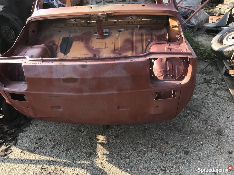 Karoseria fiat 126p uszkodzony Marklowice sprzedam