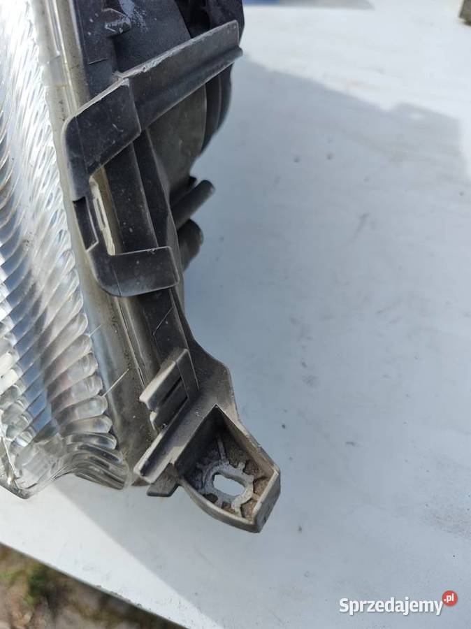 Lampa prawy przód Mercedes w168 0301152202 zachodniopomorskie Koszalin