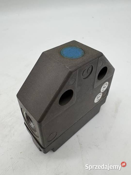 Euchner ENA10B050AW250NNK10M Inductive limit Warszawa sprzedam