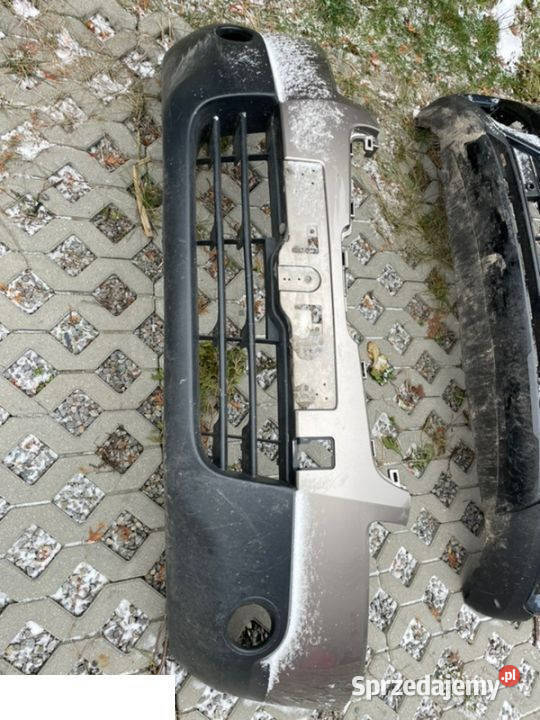 Nissan Qashqai I zderzak przód