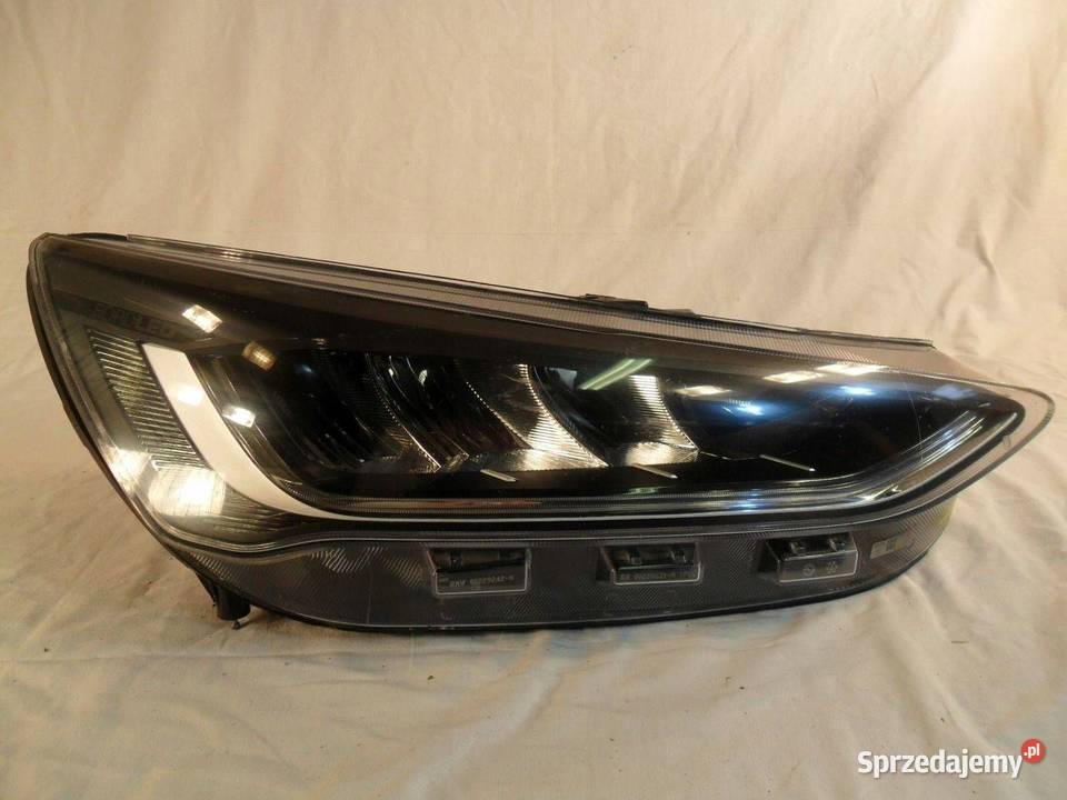 Reflektor Przód strona prawa Ford Focus MM204 Nowy Tomyśl