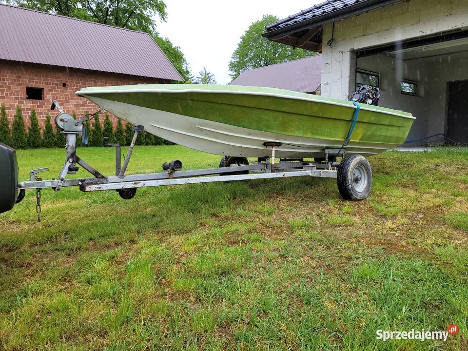 Motorowka z silnikiem TOHATSU I przyczepka Pływanie podkarpackie Harasiuki