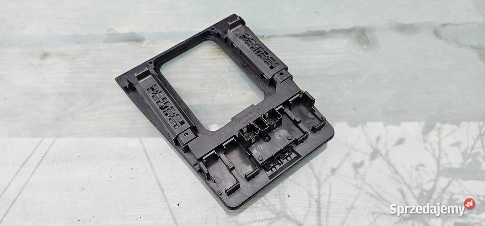 Ramka wybieraka panel szyb mercedes w202 Rok produkcji 1996 Zbąszyń