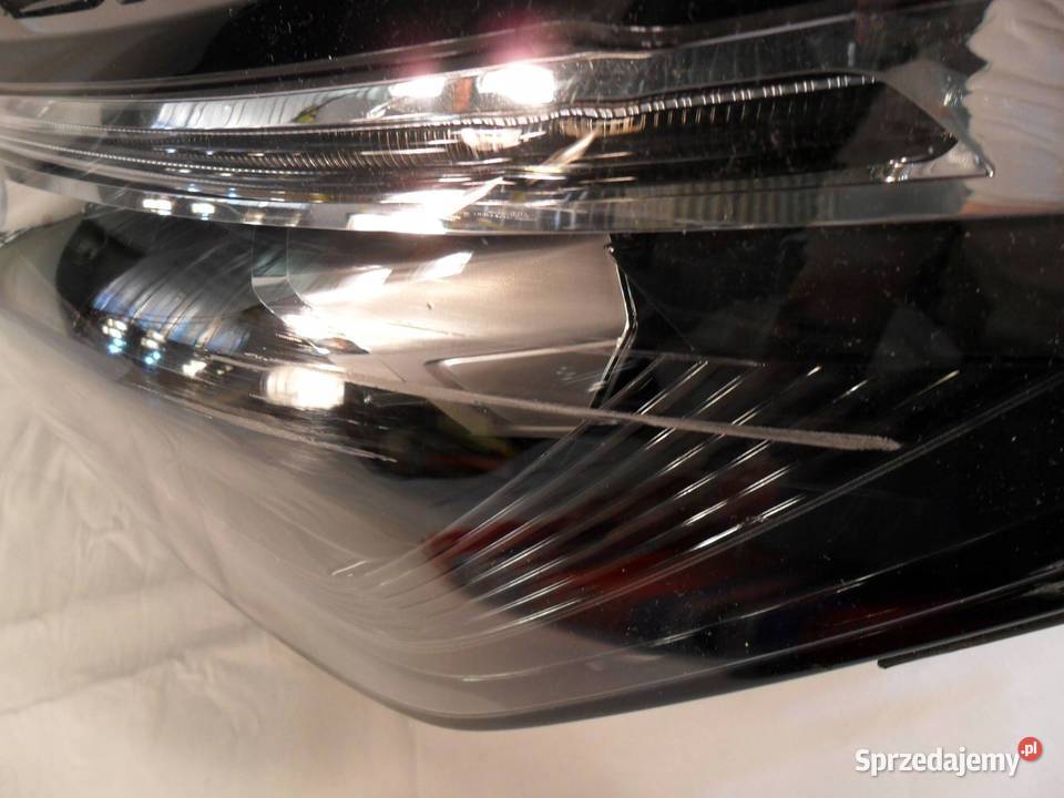 REFLEKTOR PRZÓD STRONA LEWA VOLKSWAGEN TIGUAN Lampy przednie sprzedam