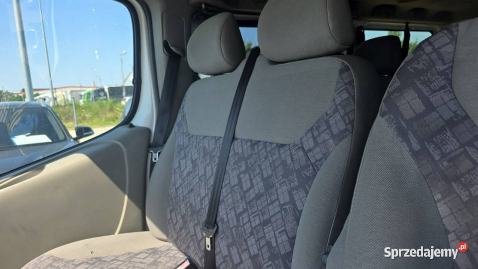 Opel Vivaro 9 Osobowy Long Klima I 20012014 manualna pomorskie Lębork