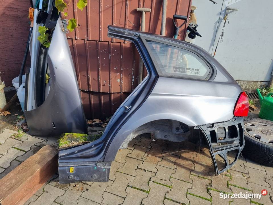 BMW 3 E91 Sparkling Graphite Blotnik Lewy Przod Skawina