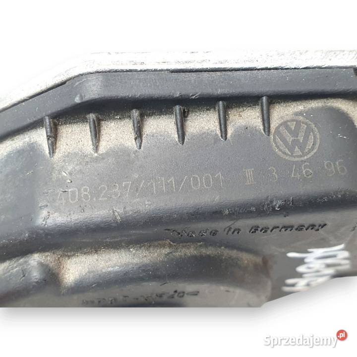 PRZEPUSTNICA VW Golf IV Leon 14 16V 036133064E