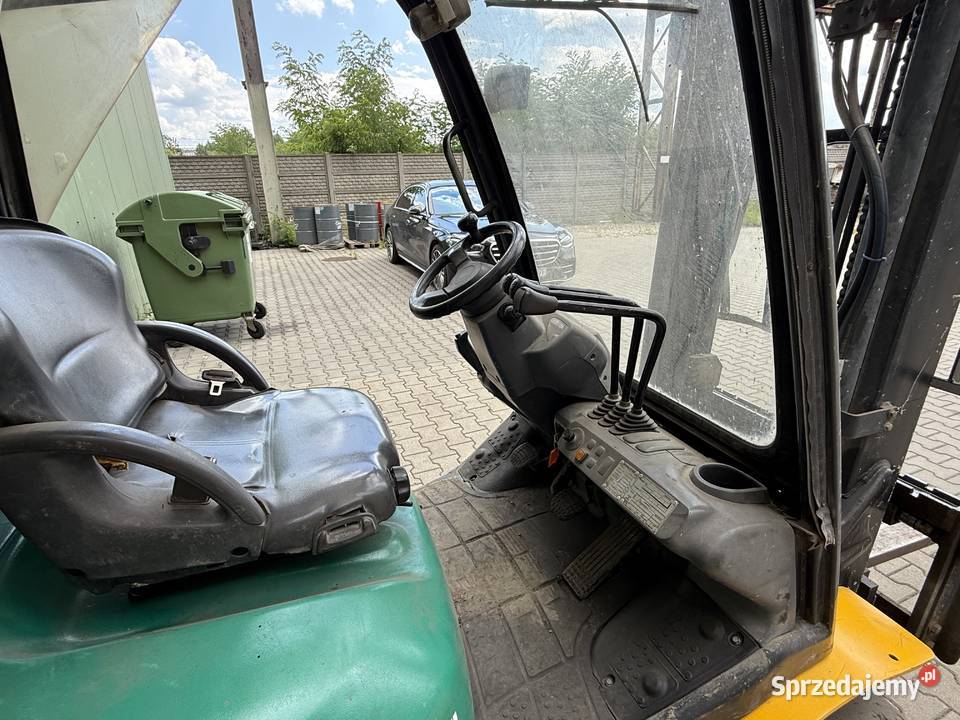 Wózek widłowy KOMATSU FG 25 przesuw boczny Motoryzacja Tarnowskie Góry