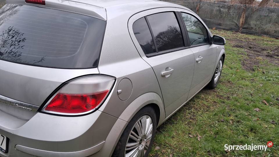 Opel astra h 16 benzyna Astra Stepnica