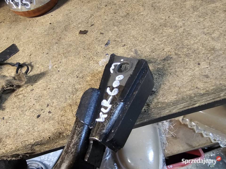 Kawasaki klr 600 650 ślizg łańcucha balansu Jelenia Góra sprzedam