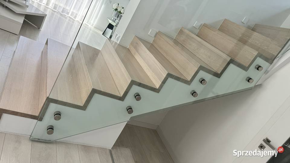 PIĘKNE DREWNIANE SCHODY DYWANOWE szerokie wielkopolskie Poznań