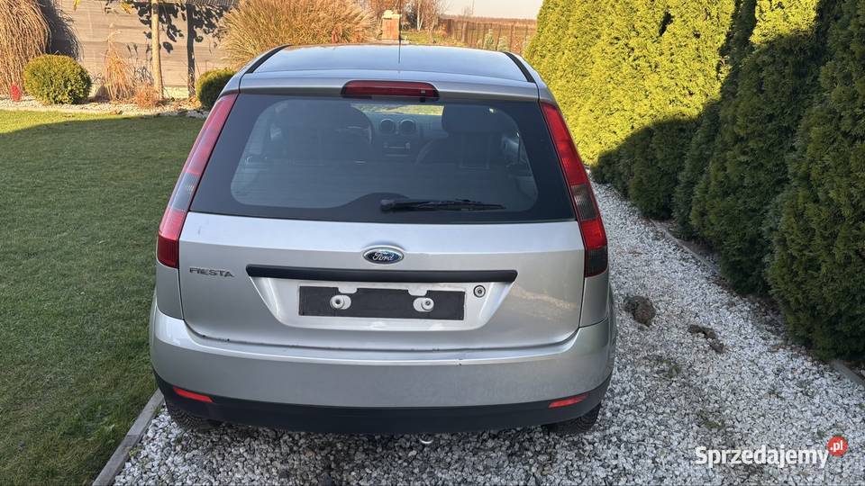 Ford Fiesta 14 benzyna 2004r benzyna Sieradz