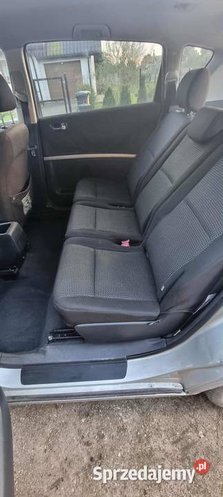 TOYOTA CAROLLA verso Jasień